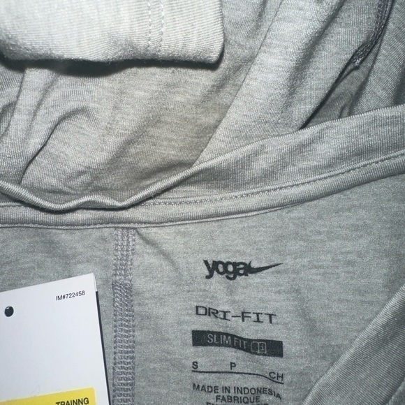 Men’s new dri fit Nike yoga tank top shirt size S small grey - Picture 3 of 4